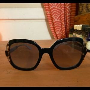 Women’s Prada Sunglasses with Authentic Case